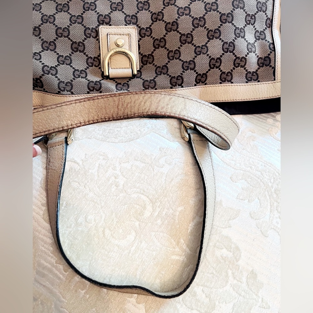 Gucci Beige and Brown GG Canvas Tote. Good condition. Authenticity card provided - Picture 14 of 14